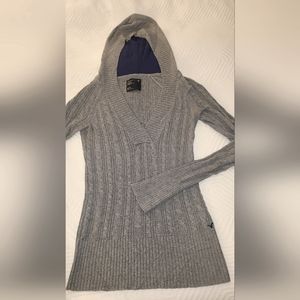 American Eagle Sweater, hooded